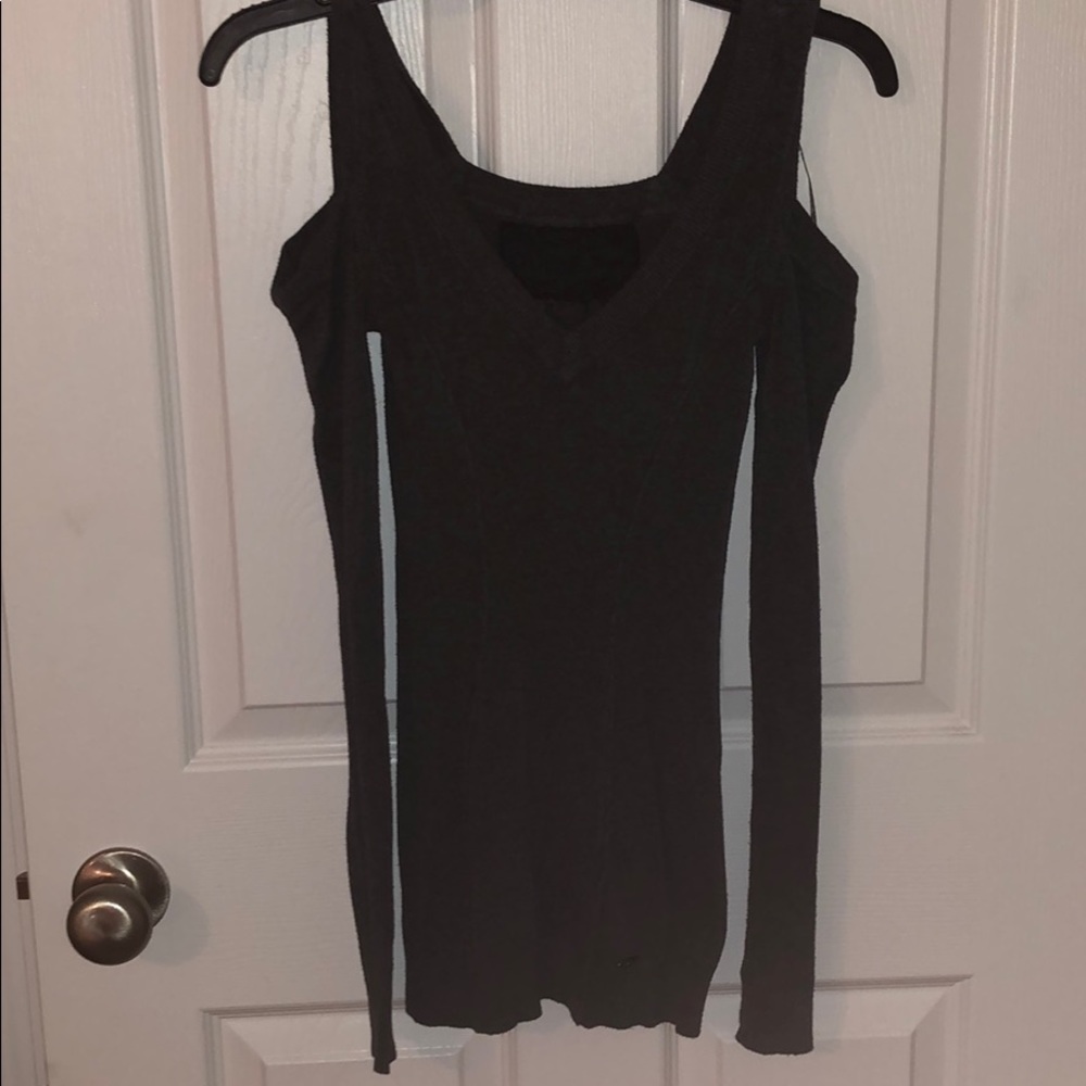 Super cute GUESS sweater